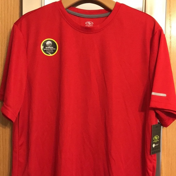 Athletic Works medium DriWorks red short sleeve moisture wicking - Picture 2 of 8